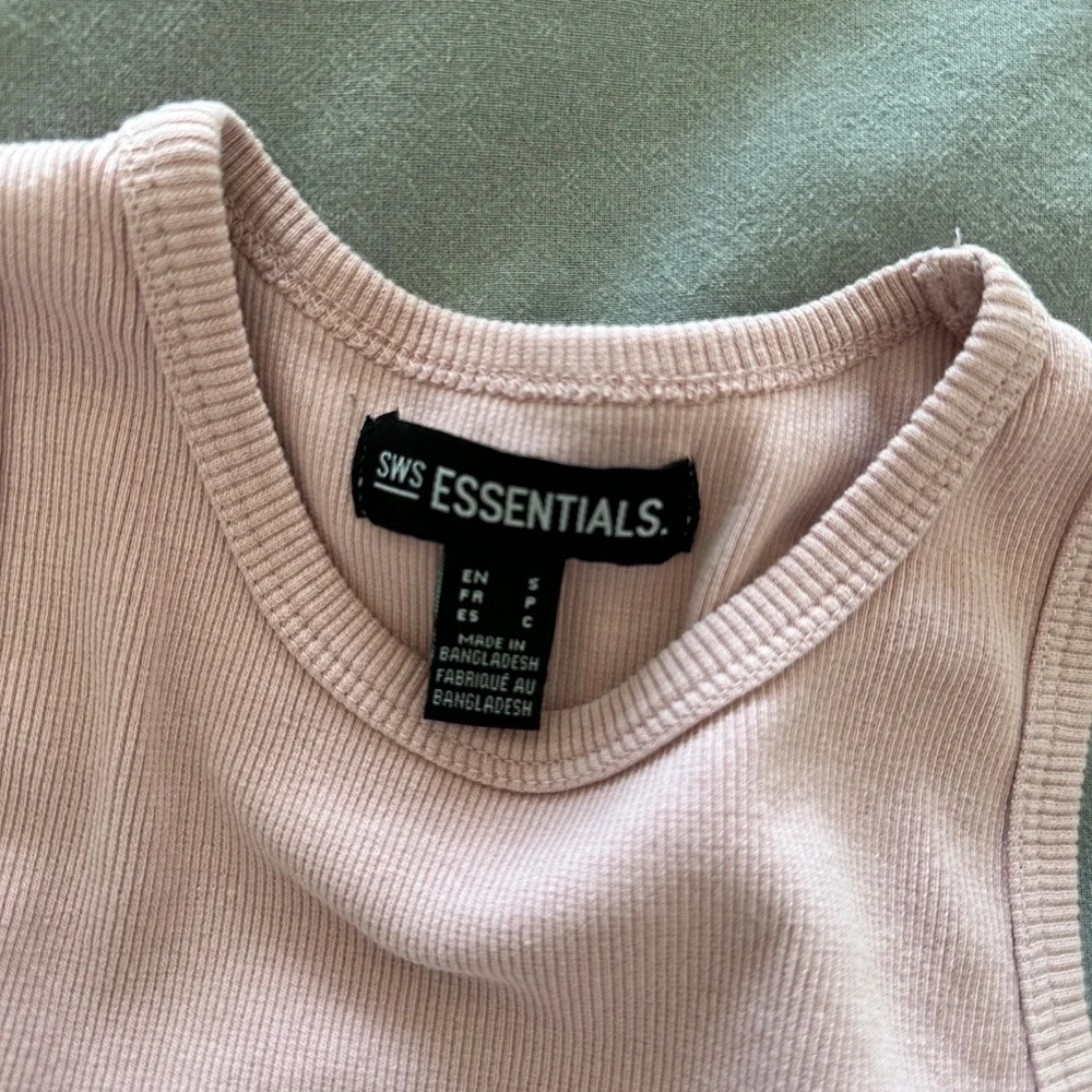 Essentials Blush Ribbed Tank Top - Picture 3 of 3